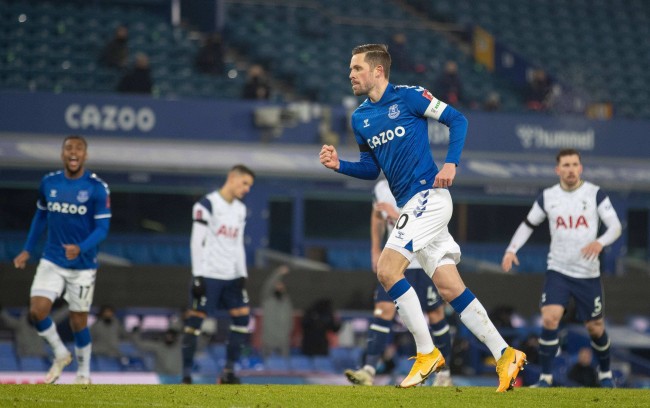 神勇发挥 神勇发挥